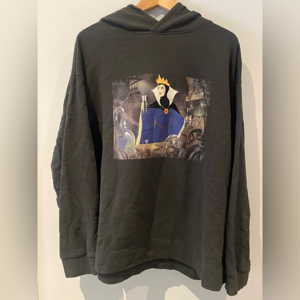 Zara x Disney Disney Snow White Mid-Weight Hoodie